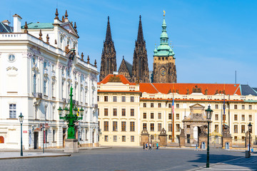 Obraz premium Plac Hradczany, Czechy: Hradcanske namesti, w Hradczanach, Praga, Republika Czeska