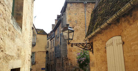Dordogne, Frankreich: Gassen in Salat-le-Caneda