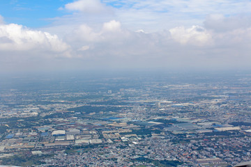 Obraz premium View of Ho Chi Minh city from the airplane's window