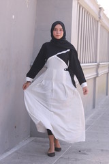 Fashion portrait of young beautiful asian muslim woman with wearing hijab.