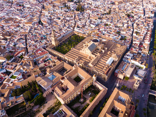 Obraz premium Aerial view of Mosque Carhedral and quarters of Cordoba, Spain