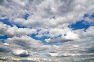 Obraz premium Blue sky background with white clouds