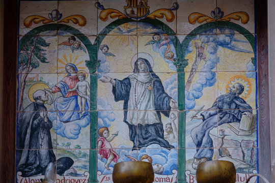 azulejo con la imagen de ramon Llull, Santa Catalina Thomas y San Alonso rodriguez, calle Santa Eulalia, Mallorca, balearic islands, Spain