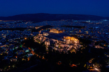Obraz premium Acropolis of Athens by night