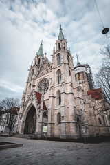 Fototapeta na wymiar Kirche in München 