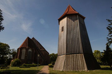 Saal am Saaler Bodden  Backsteinkirche mit Glockenturm © holger.l.berlin