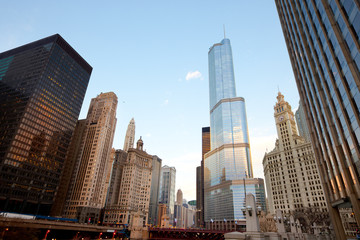 Fototapeta na wymiar Skyline of downtown Chicago, USA