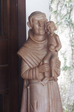 São Francisco de Assis, escultura de barro, menino Jesus