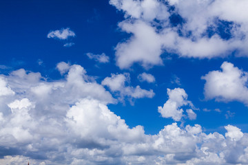 Obraz na płótnie Canvas Beautiful clouds with the blue sky background