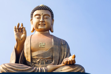 Fototapeta premium The giant Buddha statue at Fo Guang Shan in Kaohsiung, Taiwan.