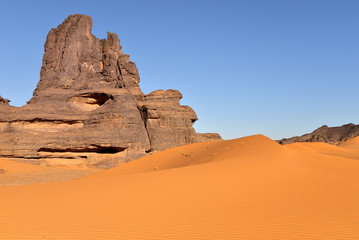 Fototapeta na wymiar SAHARA DESERT IN ALGERIA. SAND DUNES OF TIN MERZOUGA IN TADRART NATIONAL PARK. 