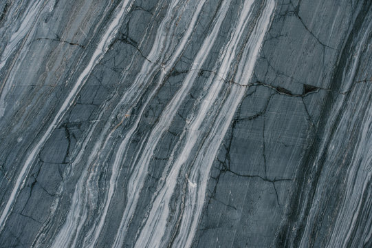 Natural marble cross-cutting