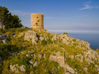 Torre de sa Mola de Tuent ,1596, Escorca, Paraje natural de la Serra de Tramuntana, Mallorca,...