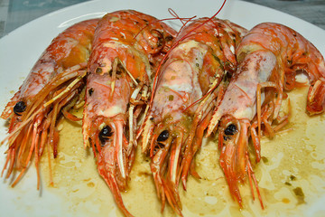 Grilled prawns with whiskey sauce