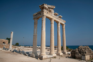 arch with columns in the antique city