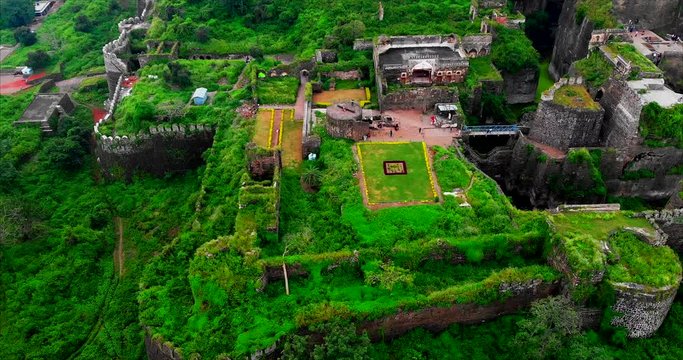 daulatabad fort drone forward shot.