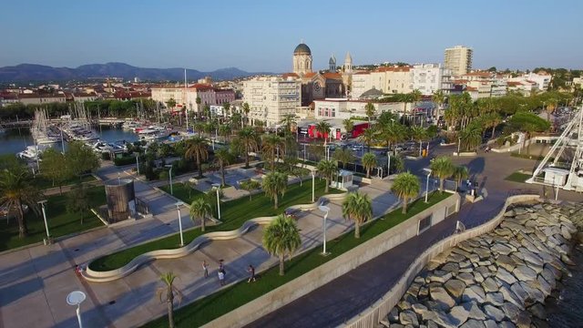France, Var, Saint Raphael, old port, Quai Albert 1e