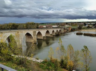 Streets and bridges of feudal Tordesillas