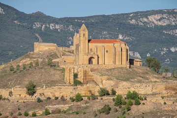 Iglesia parroquial de Santa María la Mayor y castillo de San Vicente, San Vicente de la Sonsierra,...