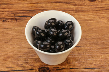 Black olives in the bowl