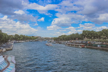 Naklejka premium embankment along the Seine river, panoramic view of Paris