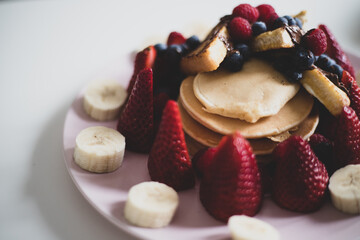 Pancakes mit Obst