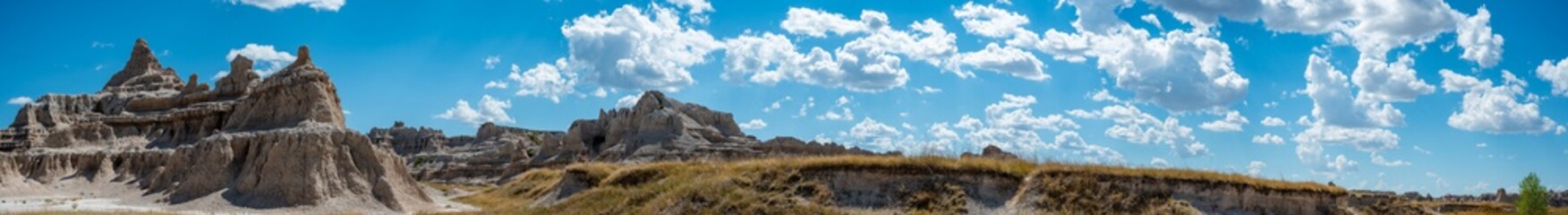 Fototapeta na wymiar Panoramic HDR skyline of Badlands National Park in South Dakota, USA