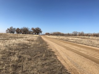 Naklejka premium A dirt road in denver colorado