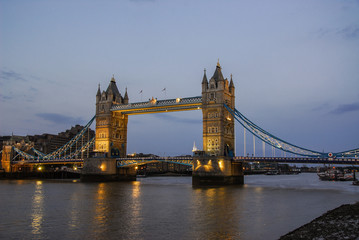 Fototapeta na wymiar Illuminated Tower Bridge, London