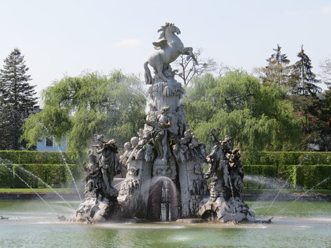 Parnass-Brunnen