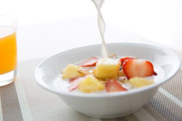 フルーツグラノーラ