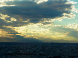 Golden light to pour into the city