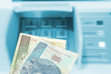 Geldautomat und Geld Polnische Zloty PLN