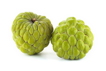 Obraz premium Ripe sugar Apple (custard apple) fruit isolated on white background