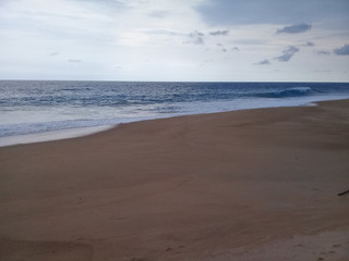 Fototapeta na wymiar Colola, playa con mar abierto, Michoacán, México