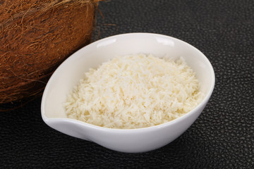 Coconut shredded chip with nut