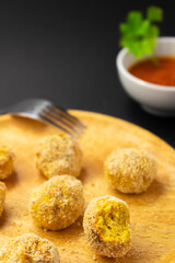 Falafel con tomate
