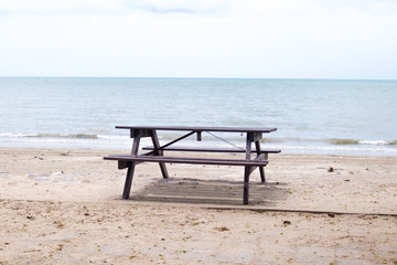 Fototapeta na wymiar Empty wooden table by the sea