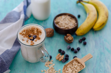 Oatmeal porridge with blueberries and almonds.