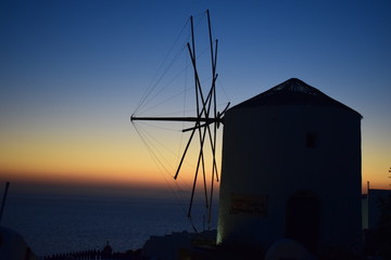 Windmühle in Oia auf Santorini