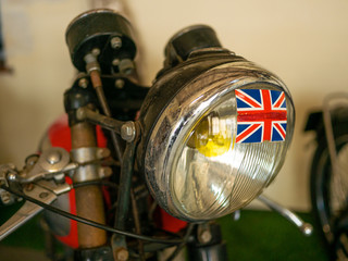 Phare de moto ancienne