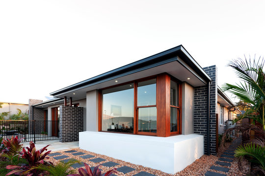 A modern and luxury house exterior design