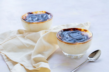 baked rice pudding on white wood - sutlac