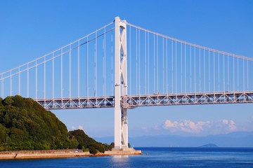 向島自転車休憩所から見た因島大橋