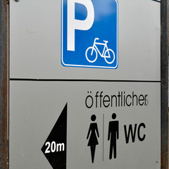öffentliche toilette