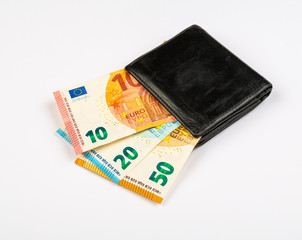 Billets en euros dans un porte monnaie