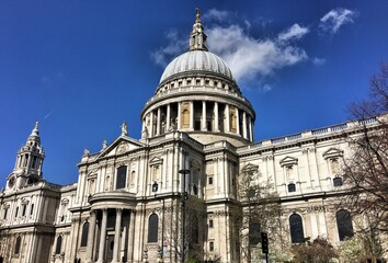 Obraz premium A view of St Pauls Cathedral in London