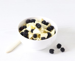 oatmeal with blueberries