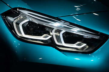 New modern car head lamp