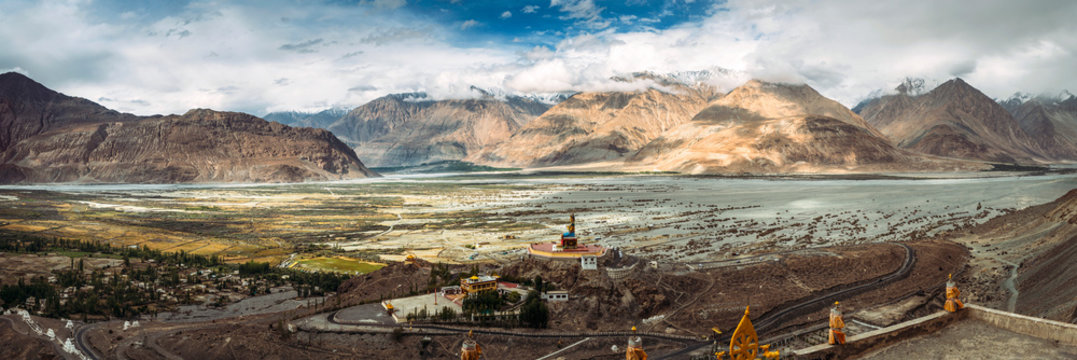 India, Ladakh, Leh, Panoramic view of Nubra Valley
